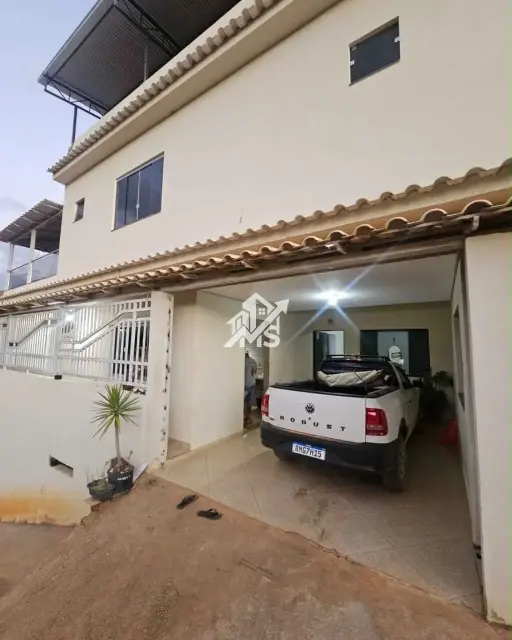 Casa aconchegante à venda em Inhapim, MG