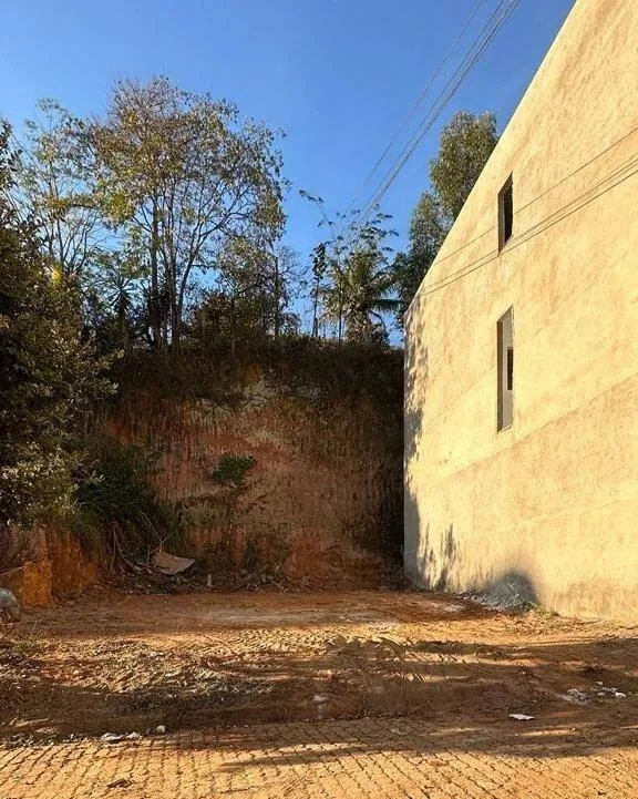 Lote com 200 m² - Ananias Marques, Inhapim