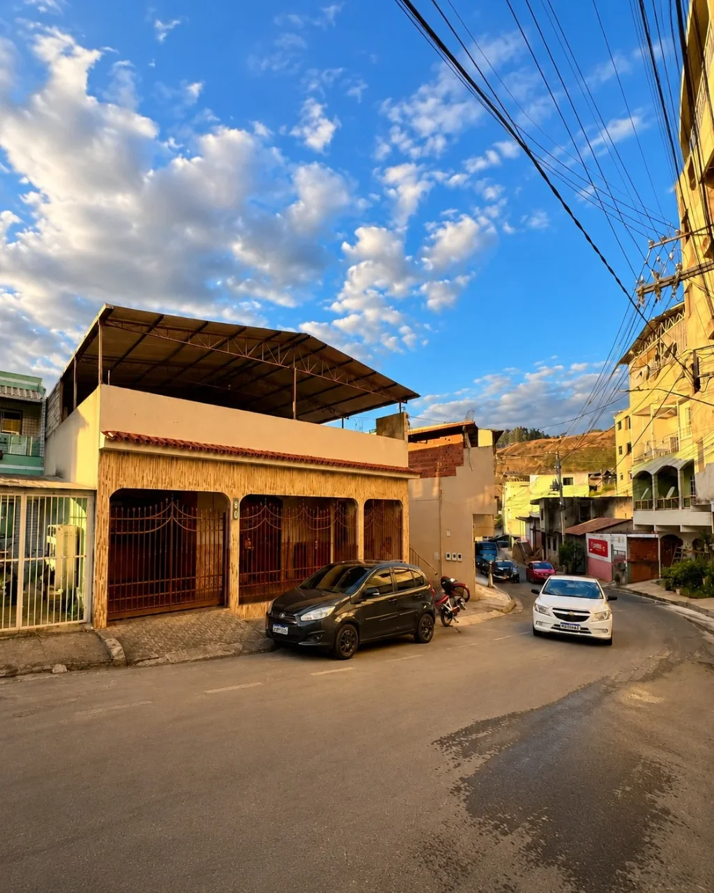 Casa 3 quartos com suíte e área gourmet - Centro, Inhapim